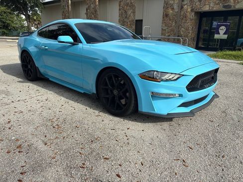 Used 2019 Ford Mustang GT Premium w/ GT Performance Package RWD image 3
