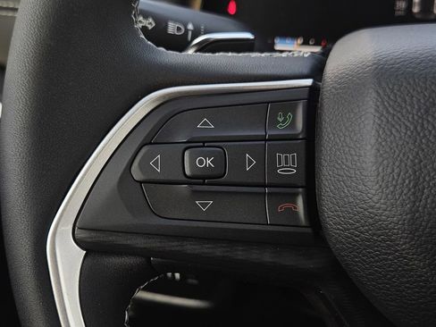 New 2025 Jeep Grand Cherokee Laredo X image 13