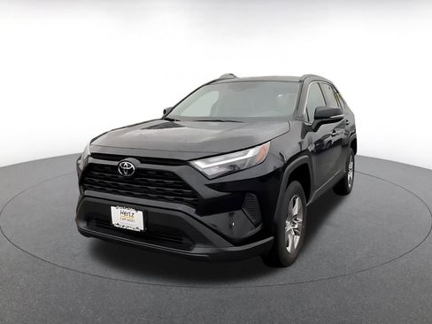 Used 2025 Toyota RAV4 XLE image 7