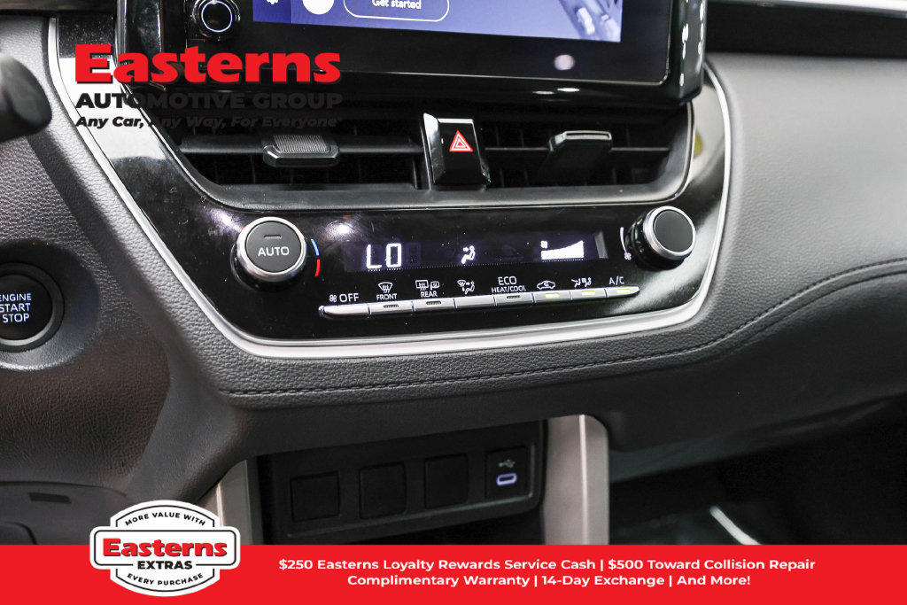 Used 2025 Toyota Corolla Cross LE FWD image 20
