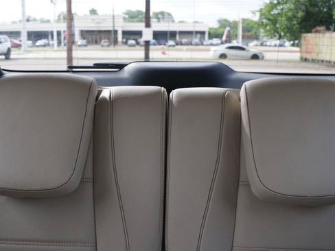 Used 2020 Mercedes-Benz GLS 450 4MATIC image 28