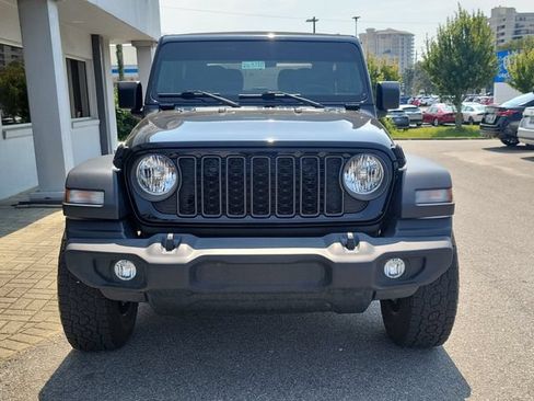 Used 2024 Jeep Wrangler Sport AWD/4WD image 12