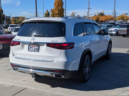 Used 2024 Mercedes-Benz GLS 450 4MATIC image 5