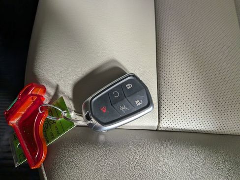 Used 2023 Cadillac XT4 Premium Luxury w/ Driver Assist Package image 34