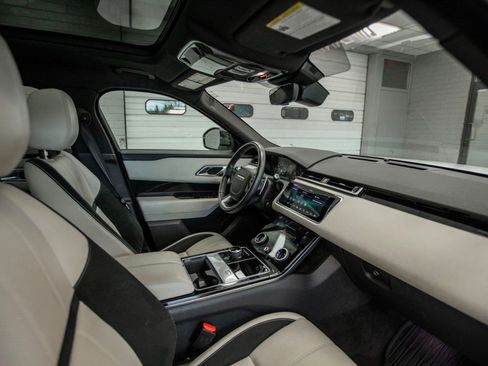 Used 2020 Land Rover Range Rover Velar R-Dynamic S image 16