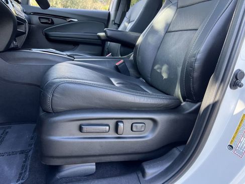 Used 2023 Honda Passport Elite image 13