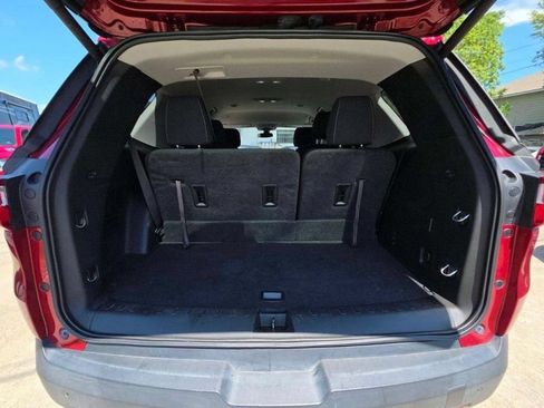 Used 2019 Chevrolet Traverse LT FWD image 11