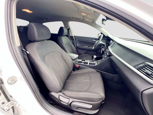 Used 2020 Kia Optima LX FWD image 25