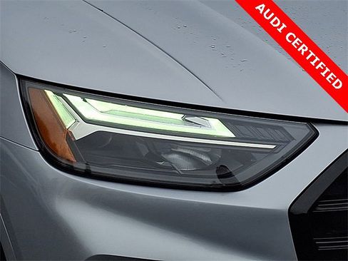 Certified 2025 Audi Q5 2.0T Premium w/ Convenience Plus Package image 9