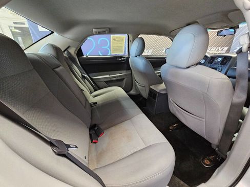 Used 2007 Chrysler 300 image 26
