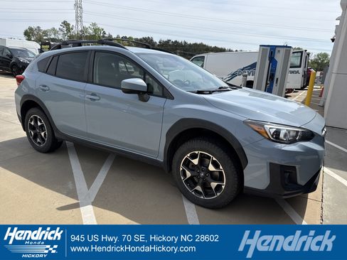 Used 2020 Subaru Crosstrek 2.0i Premium w/ Popular Package #2 image 1