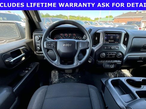 Used 2022 Chevrolet Silverado 1500 Custom Trail Boss AWD/4WD image 5