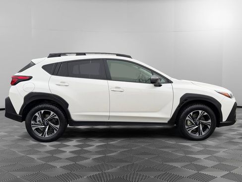 Certified 2024 Subaru Crosstrek 2.0i Premium image 8
