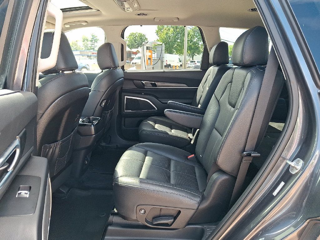 Used 2021 Kia Telluride EX w/ EX Premium Package AWD/4WD image 10