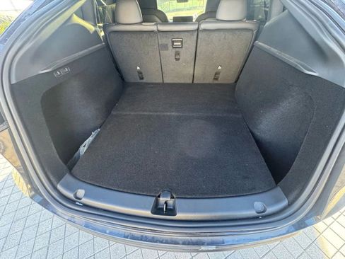 Used 2024 Tesla Model Y Long Range RWD image 31