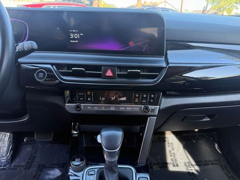 Used 2025 Kia Seltos S image 17