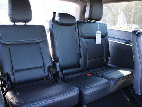 New 2025 Ford Expedition Max Platinum w/ Stealth Performance Package image 16