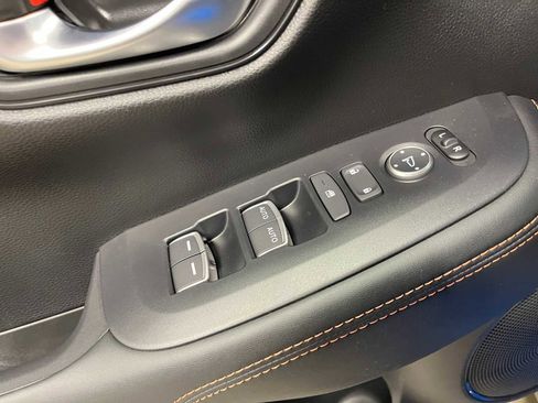 New 2026 Honda HR-V Sport image 14