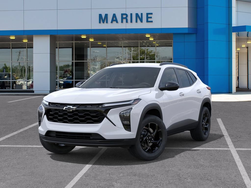 New 2026 Chevrolet Trax LT w/ Midnight Edition FWD image 6