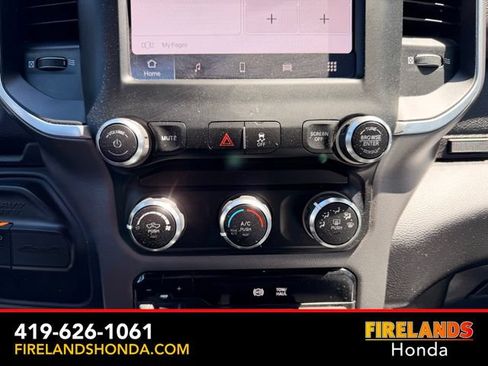 Used 2024 RAM 3500 Big Horn AWD/4WD image 27