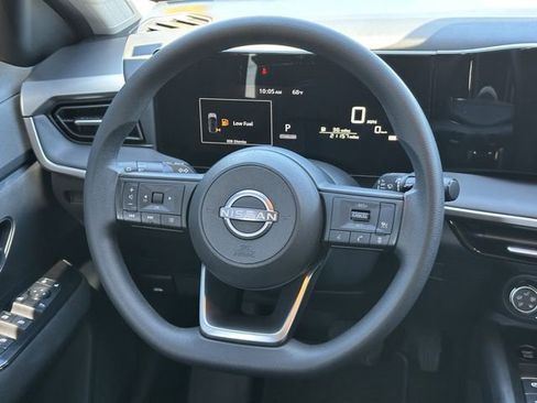 Certified 2025 Nissan Kicks S AWD/4WD image 25