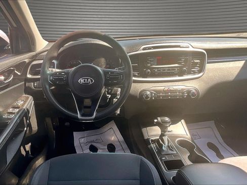 Used 2016 Kia Sorento L FWD image 8