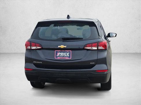Used 2022 Chevrolet Equinox LS image 6