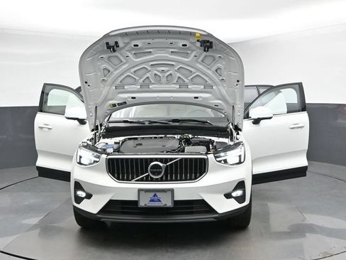 Used 2024 Volvo XC40 B5 Ultimate w/ Climate Package AWD/4WD image 54