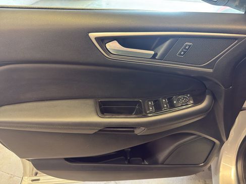 Used 2015 Ford Edge SEL w/ Equipment Group 201A AWD/4WD image 15