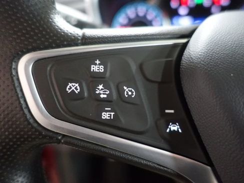 Used 2023 Chevrolet Equinox LT image 12