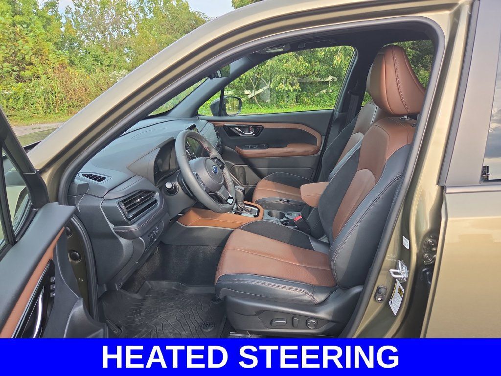 Used 2025 Subaru Forester Touring AWD/4WD image 15