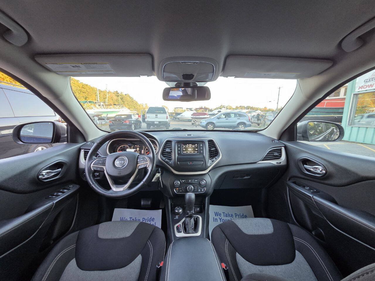 Used 2015 Jeep Cherokee Sport w/ Cold Weather Group AWD/4WD image 21