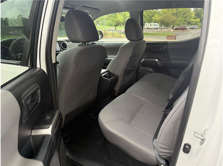 Used 2021 Toyota Tacoma SR5 RWD image 10