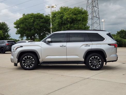 Certified 2023 Toyota Sequoia Limited AWD/4WD image 4