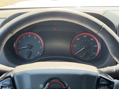 Used 2025 Nissan Frontier PRO-4X w/ Pro Premium Package image 20