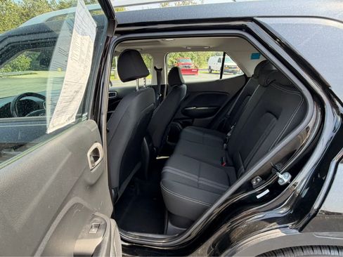 Used 2023 Hyundai Venue SEL w/ Cargo Package FWD image 15