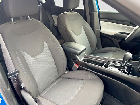 Used 2024 Jeep Compass Sport image 25