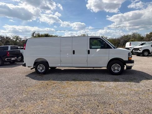 New 2026 Chevrolet Express 3500 Extended w/ Driver Convenience Package RWD image 18