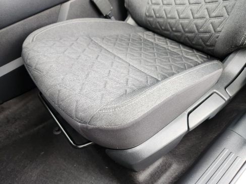 Certified 2025 Nissan Kicks SV FWD image 20