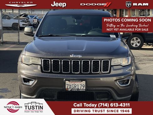 Used 2017 Jeep Grand Cherokee Laredo w/ Quick Order Package 2BE RWD image 1