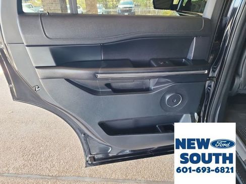 Used 2020 Ford Expedition XLT w/ Equipment Group 202A image 27