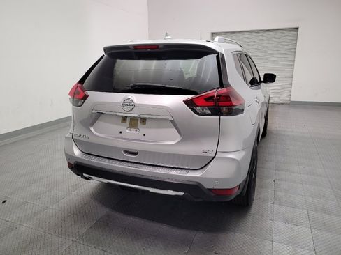 Used 2019 Nissan Rogue SV FWD image 7