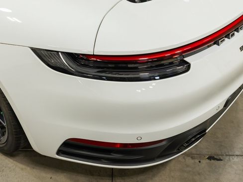 Used 2020 Porsche 911 Carrera 4S AWD/4WD image 22