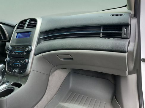 Used 2014 Chevrolet Malibu LS FWD image 20