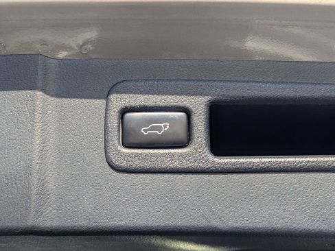 Used 2017 Lexus NX 300h AWD image 32