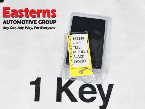 Used 2019 Tesla Model 3 Standard Range image 21