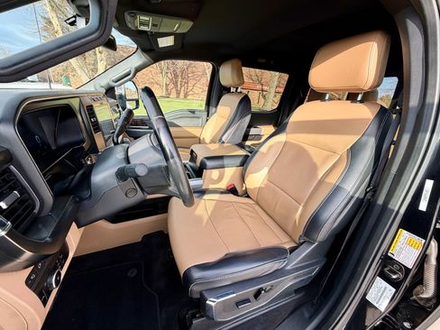 Used 2024 Ford F250 Lariat w/ Chrome Package image 21