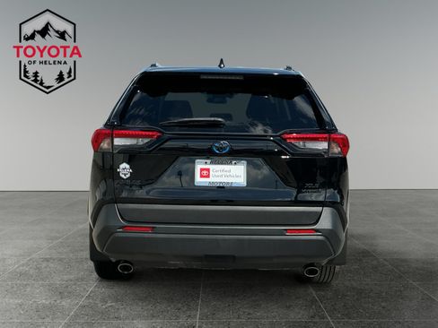 Certified 2020 Toyota RAV4 XLE w/ Convenience Package AWD/4WD image 4