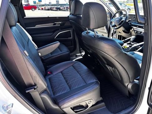Used 2023 Kia Telluride SX Prestige X-Pro AWD/4WD image 13