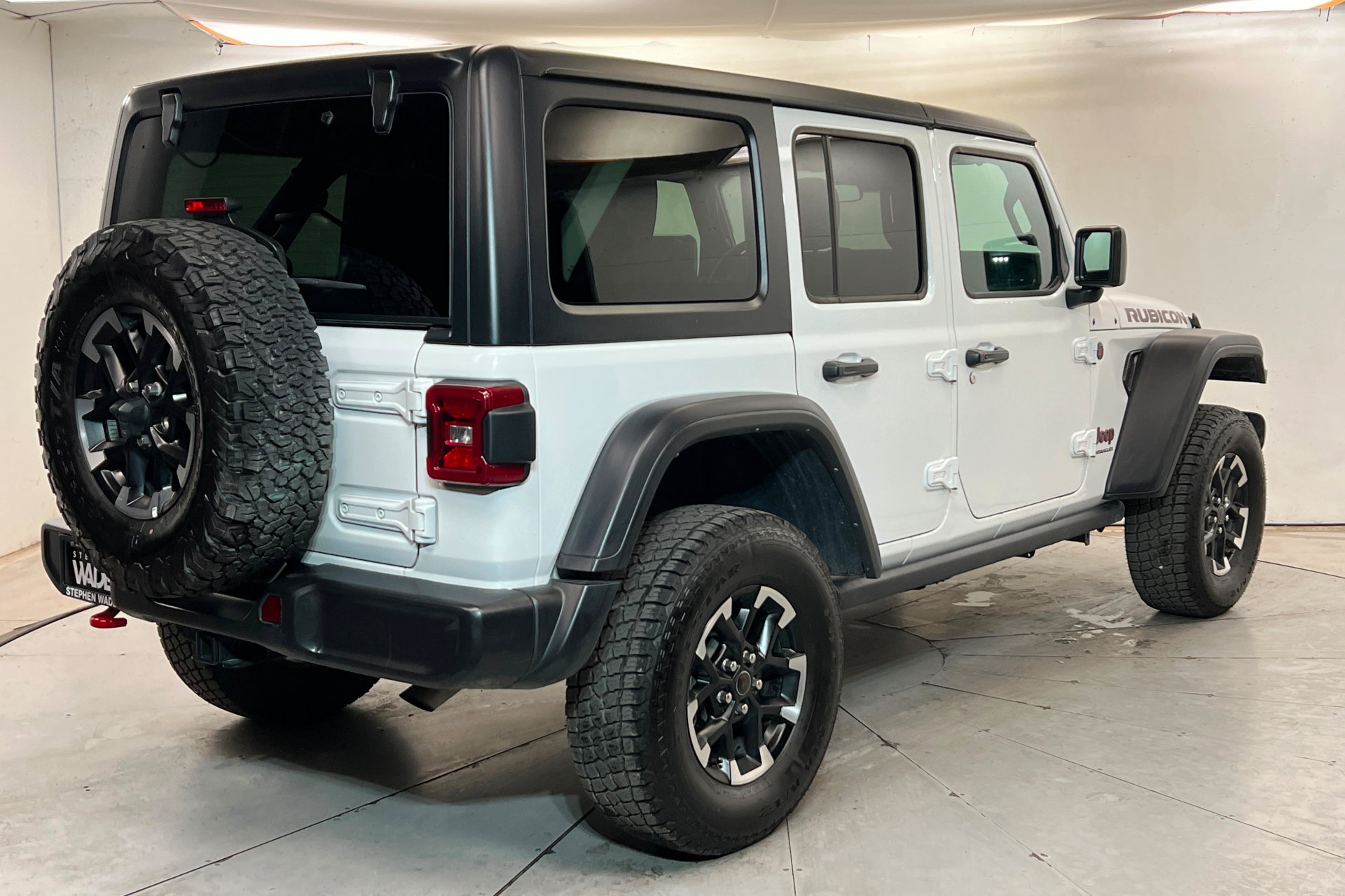 Certified 2025 Jeep Wrangler Unlimited Rubicon AWD/4WD image 5